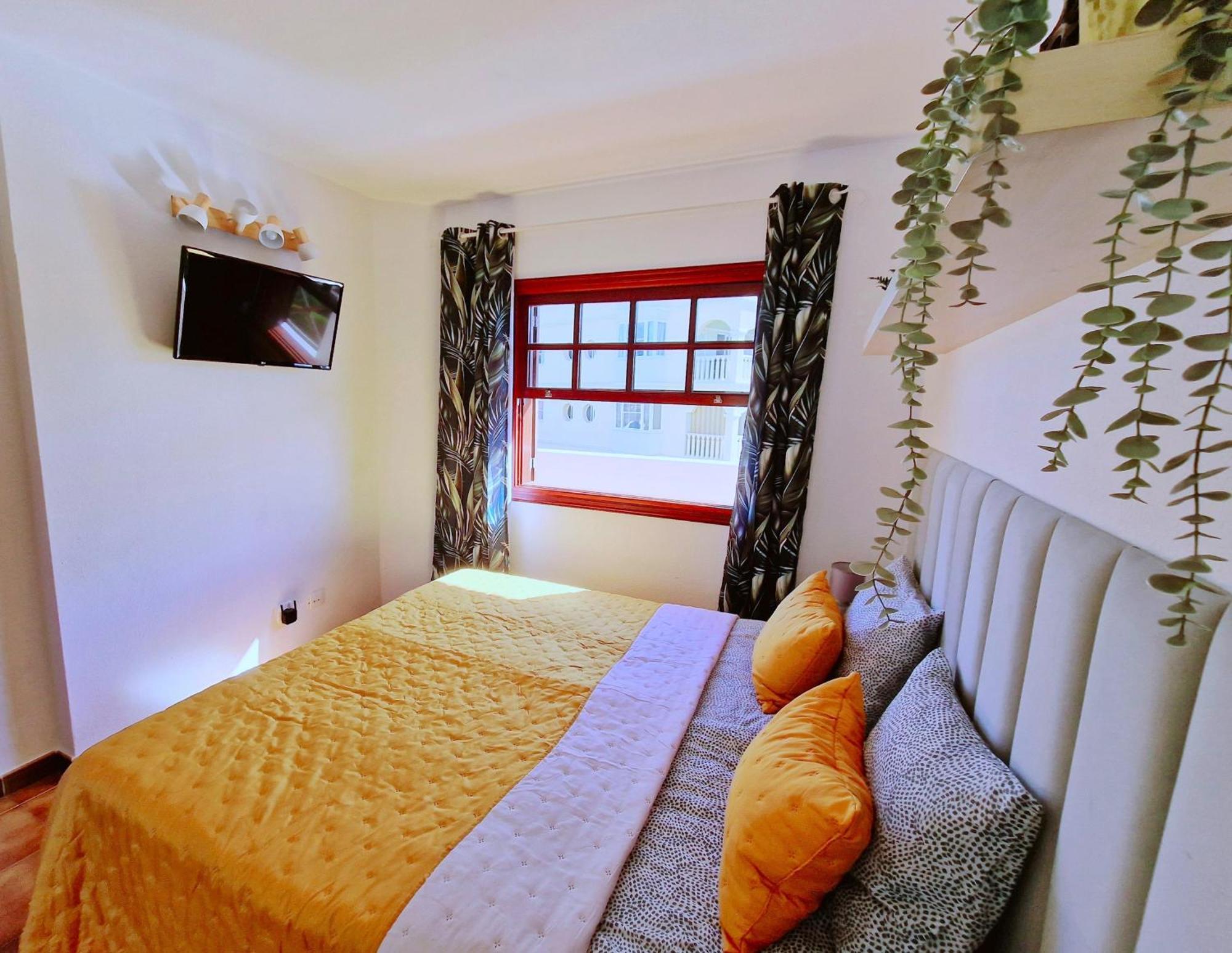 Strelitzia Apartment - Ocean View & Heated Pool San Miguel de Abona Ngoại thất bức ảnh